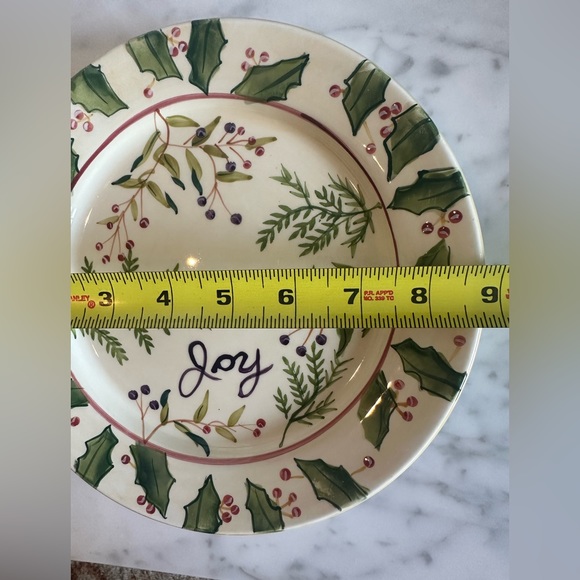 🌲 Hand-Painted Christmas Mug with Coordinating Plate - Picture 6 of 10